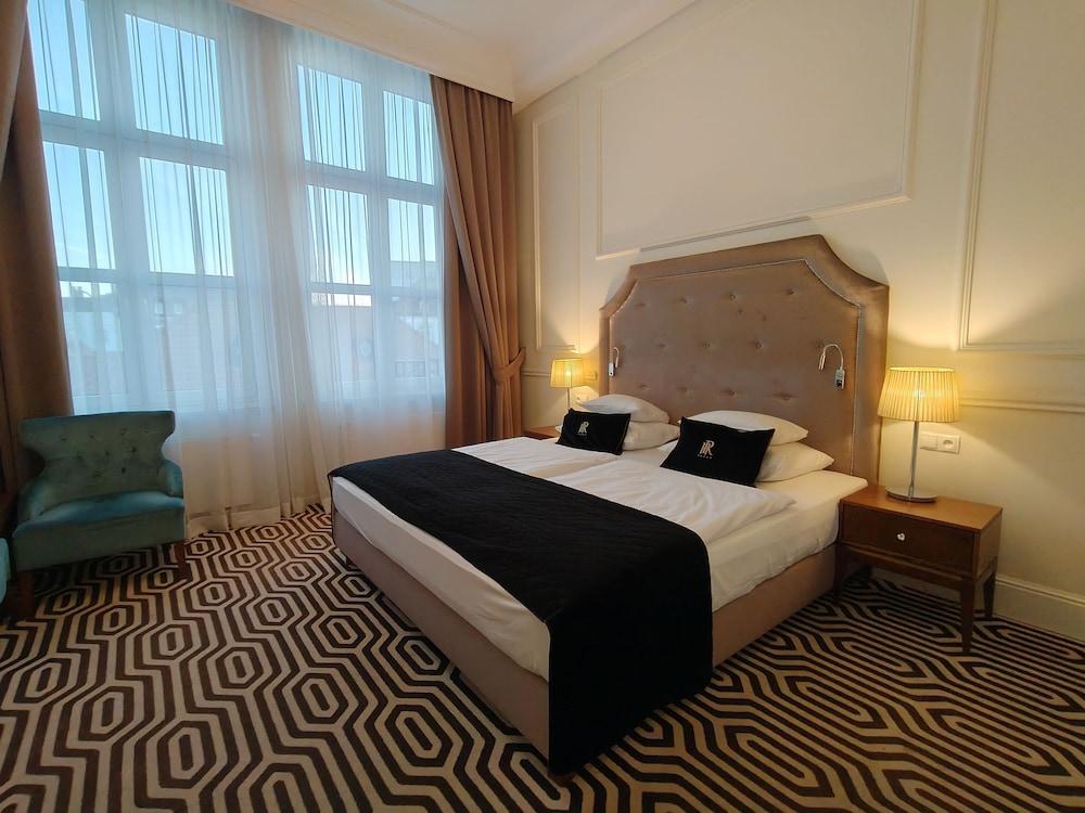 Royal Hotel & SPA