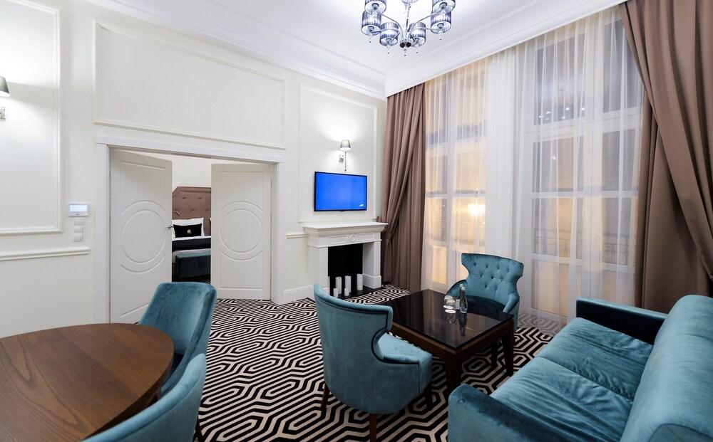 Royal Hotel & SPA