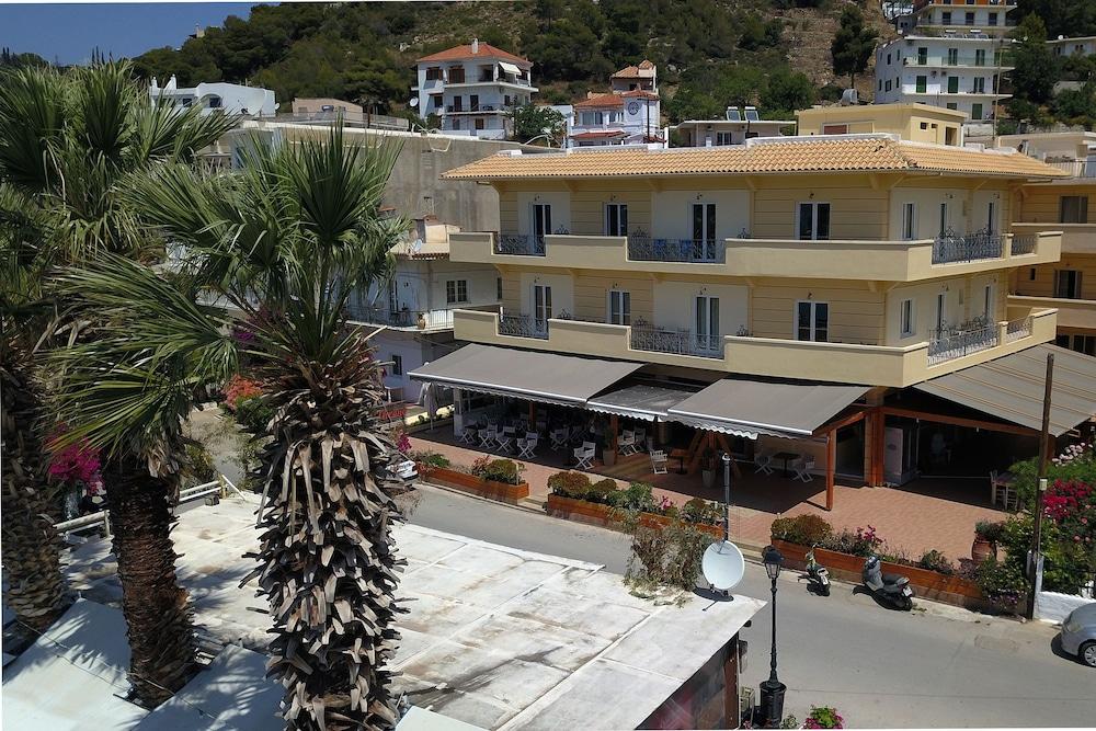 Theano Hotel