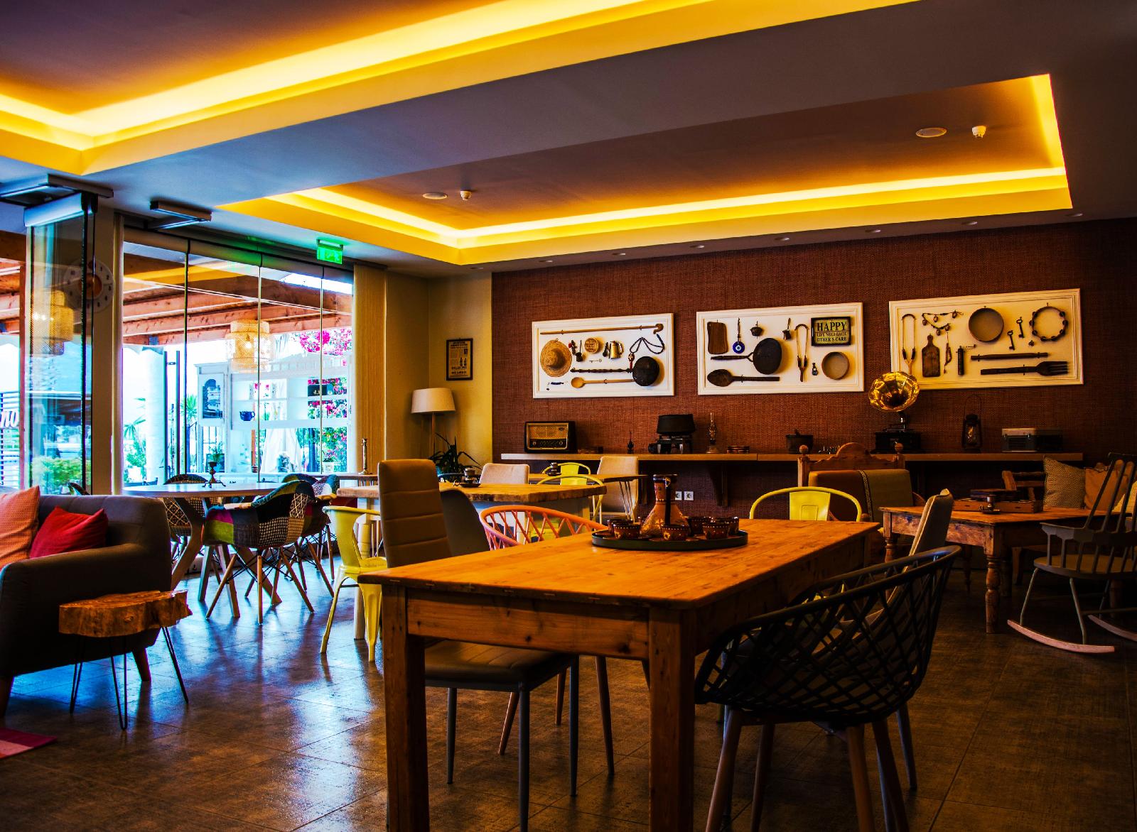 Theano Hotel