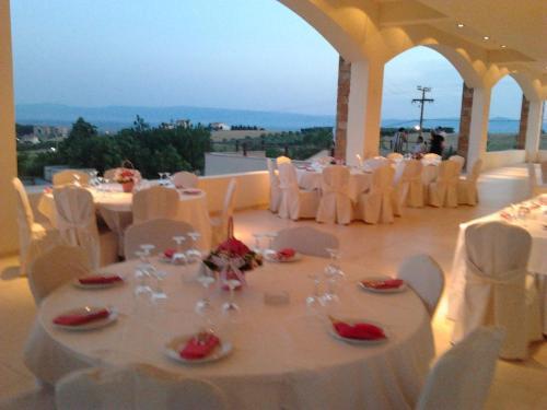Siris Hotel