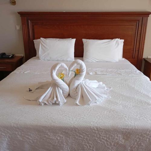Siris Hotel