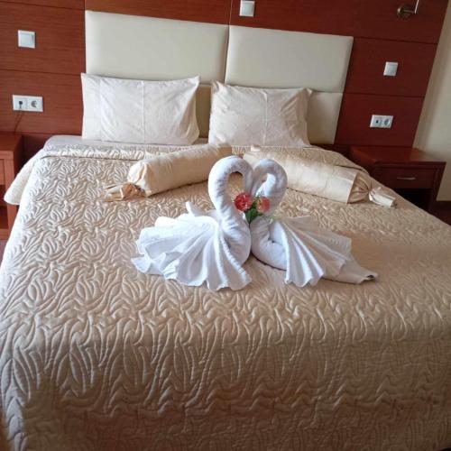 Siris Hotel