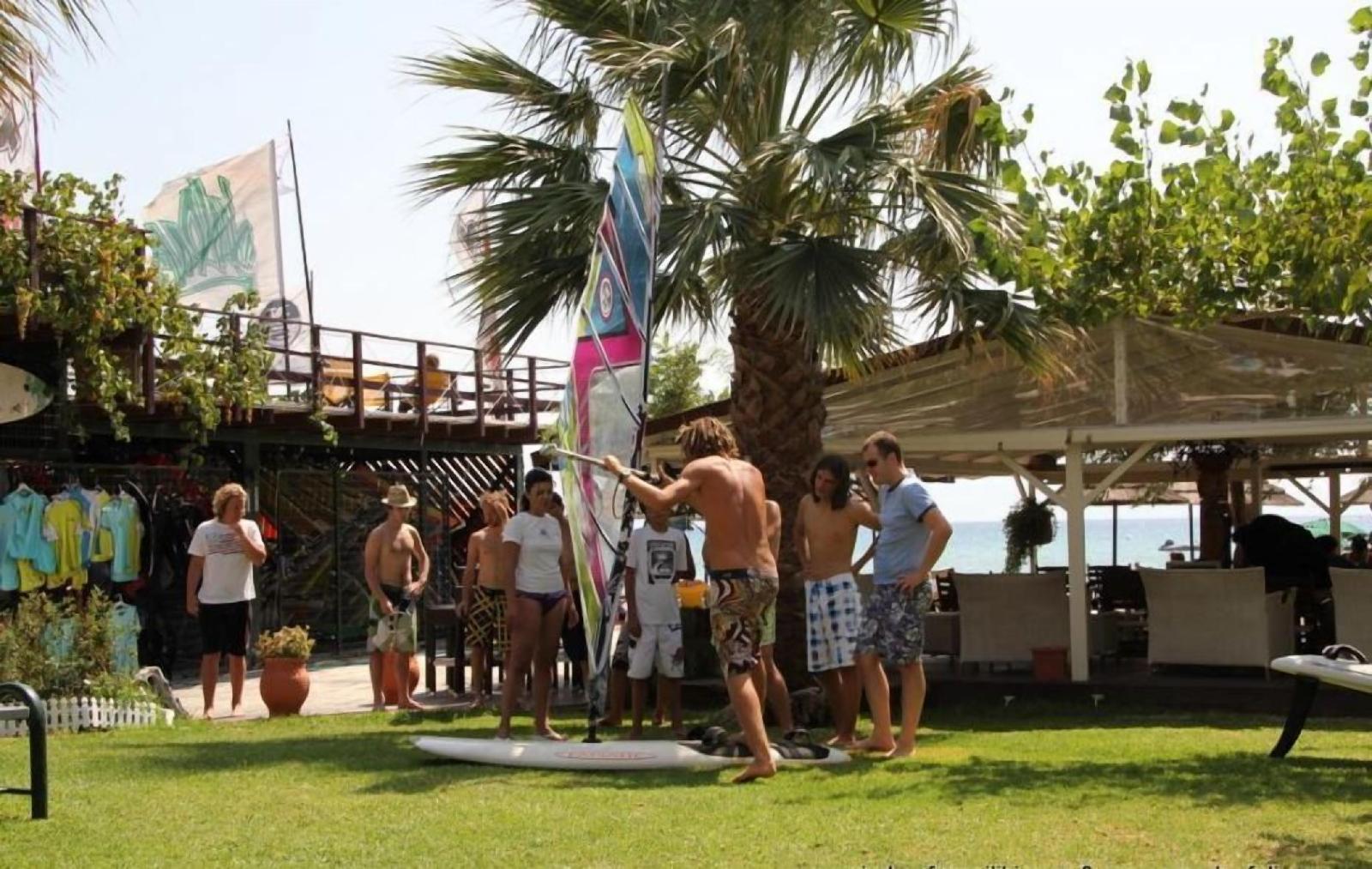 Wind Club