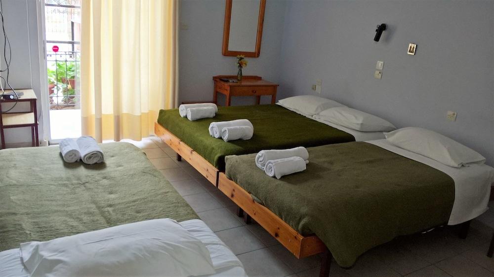 Hotel Galaxias
