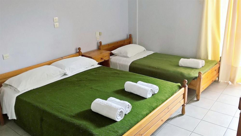Hotel Galaxias
