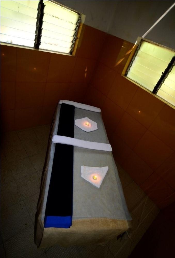 Tigerwoods Kanha Resort And Spa