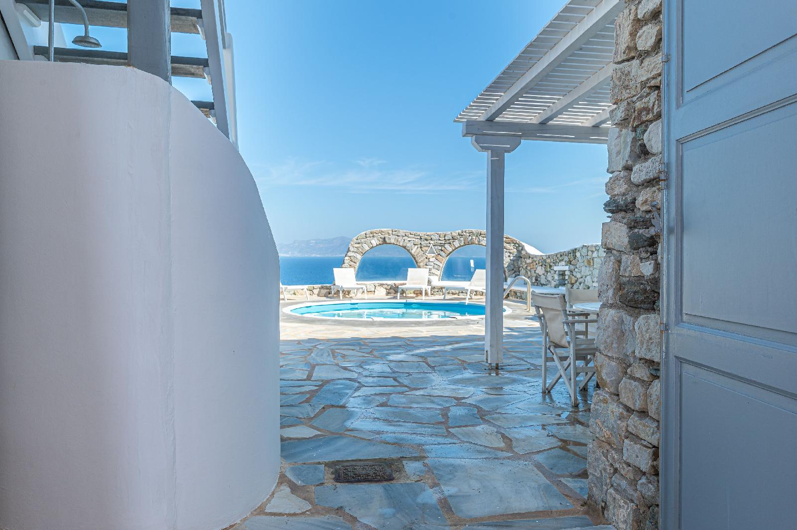 Golden Sunset Villas