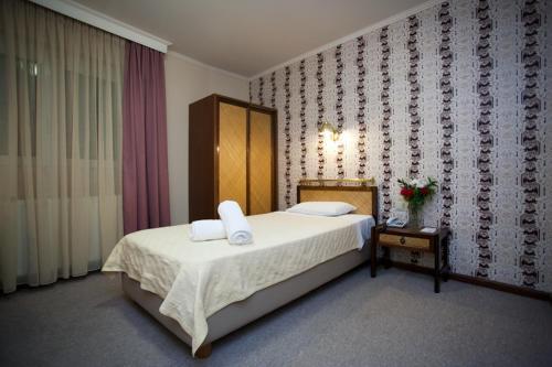 Olympos Hotel