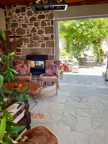 Arxontiko Hotel