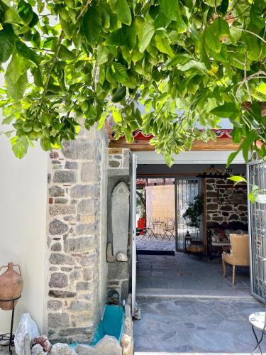 Arxontiko Hotel