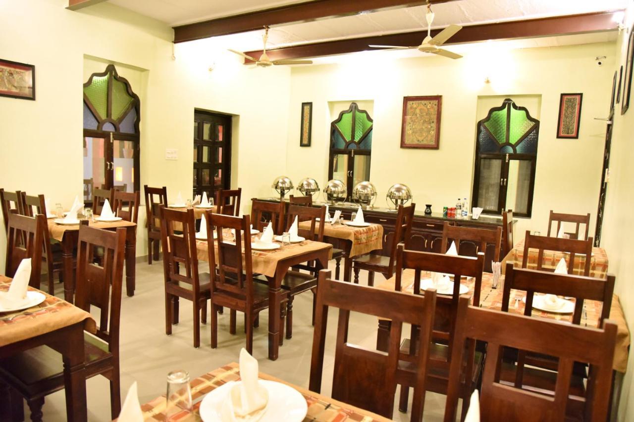 Hotel Shahi Place