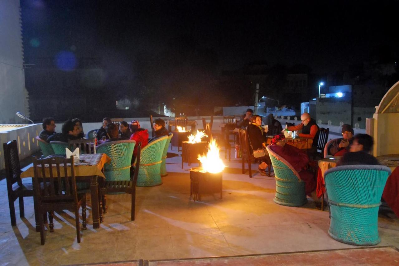 Hotel Shahi Place