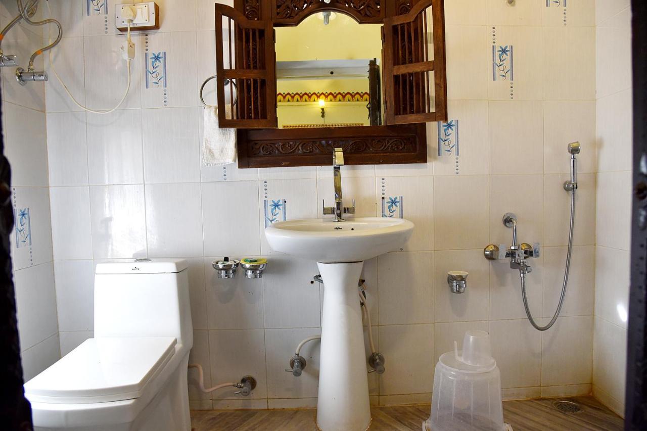 Hotel Shahi Place