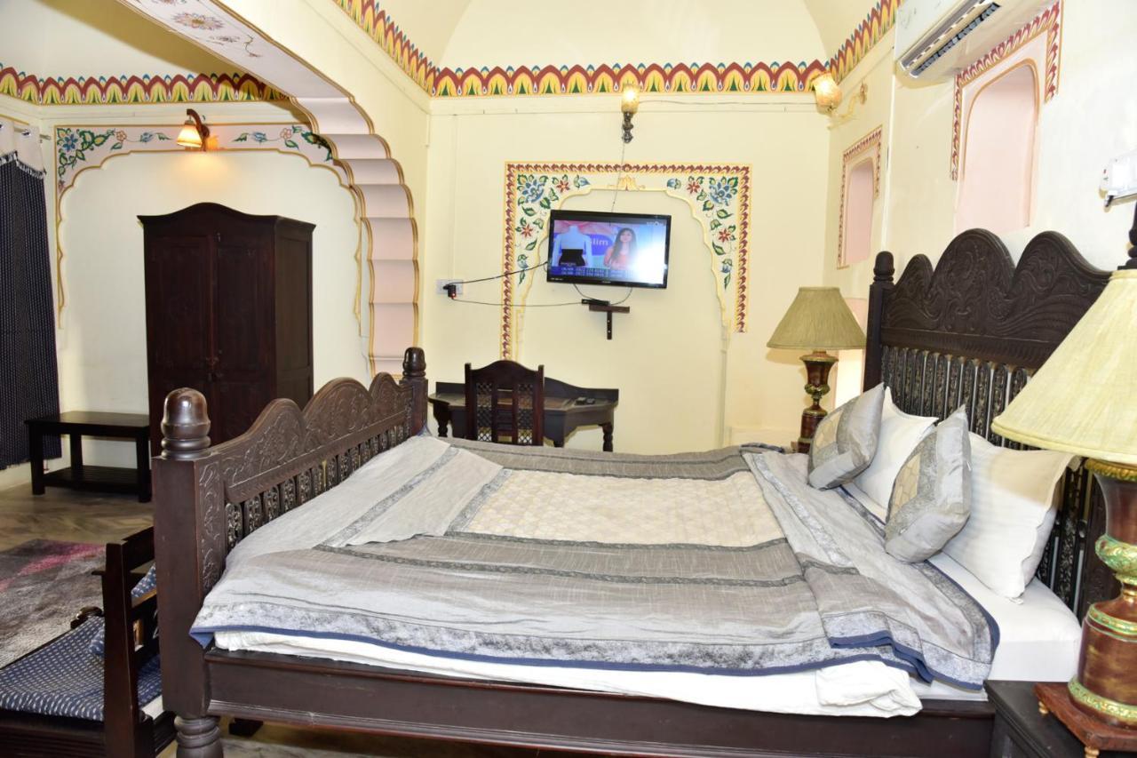Hotel Shahi Place