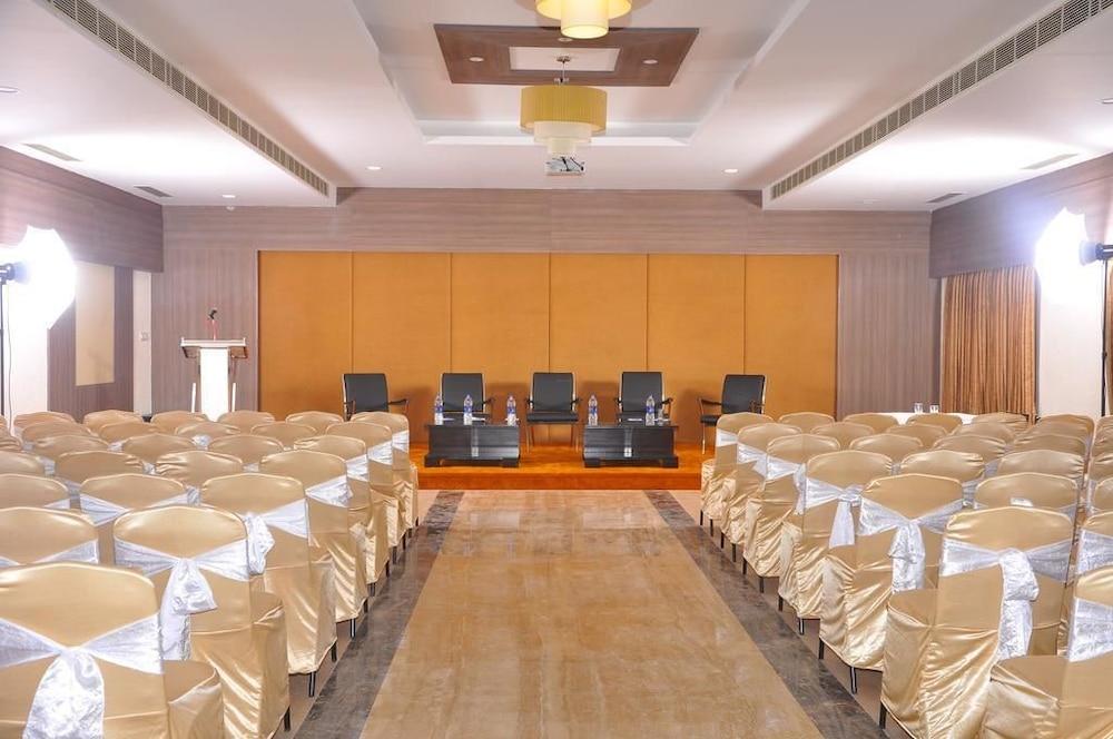 Rathna Residency