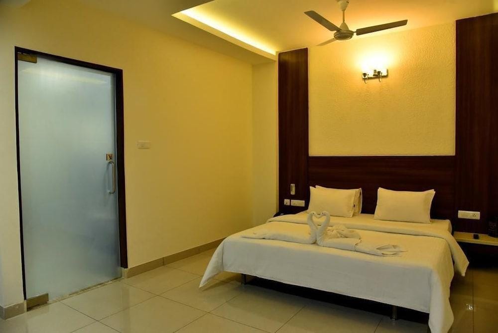 Rathna Residency