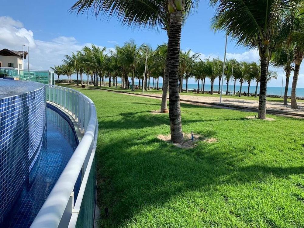 Riviera Beach Place & Manhattan Golf Residence