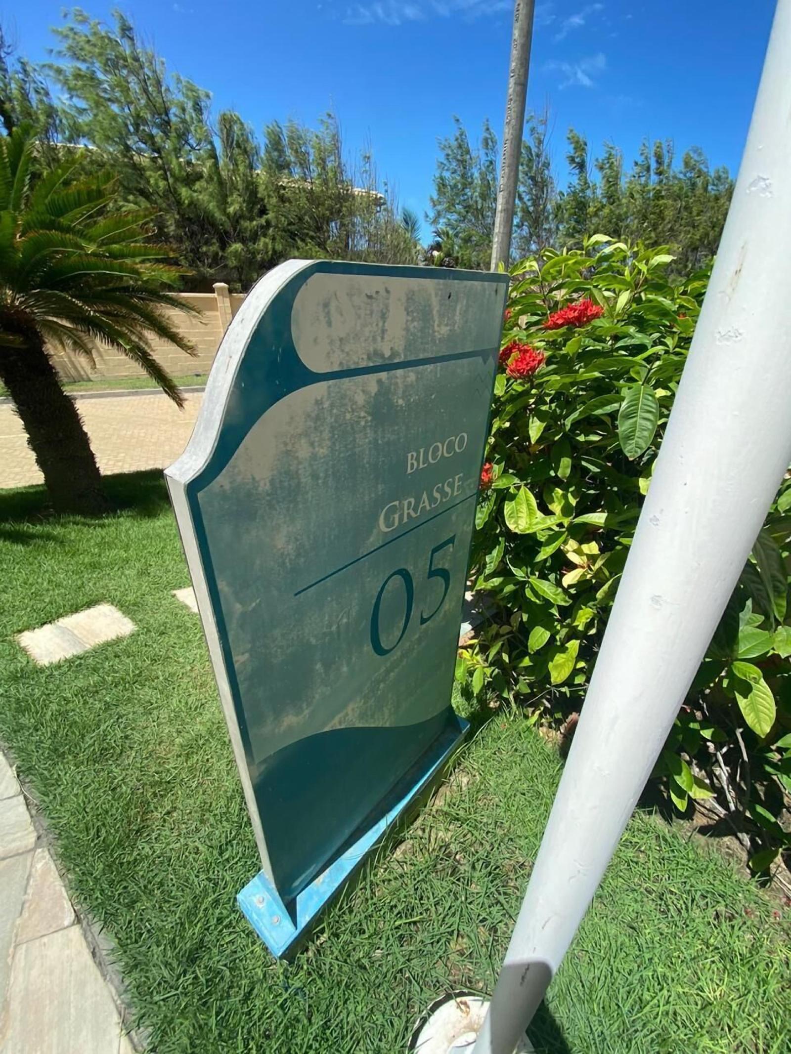 Riviera Beach Place & Manhattan Golf Residence