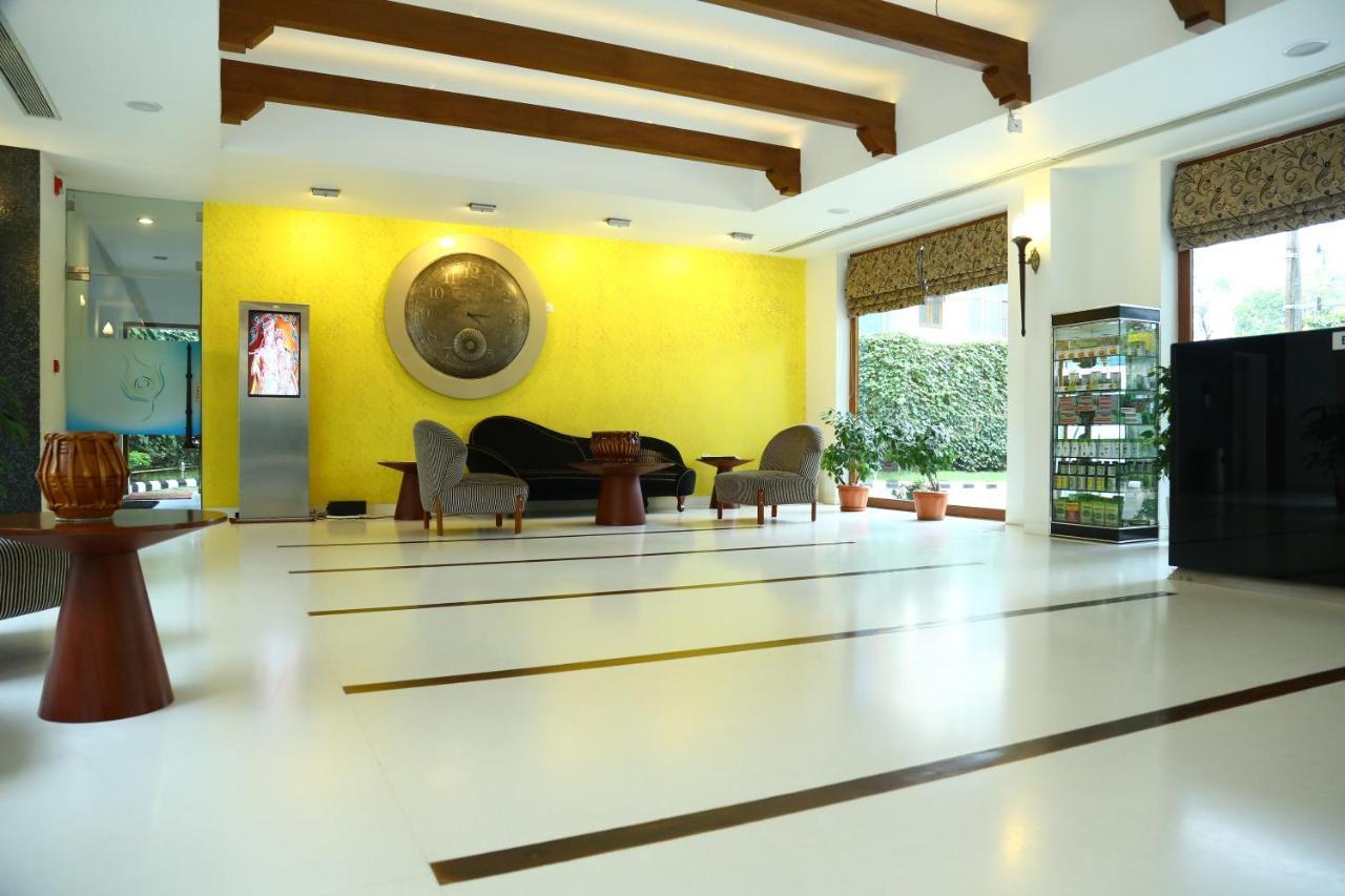 Hotel Devaragam
