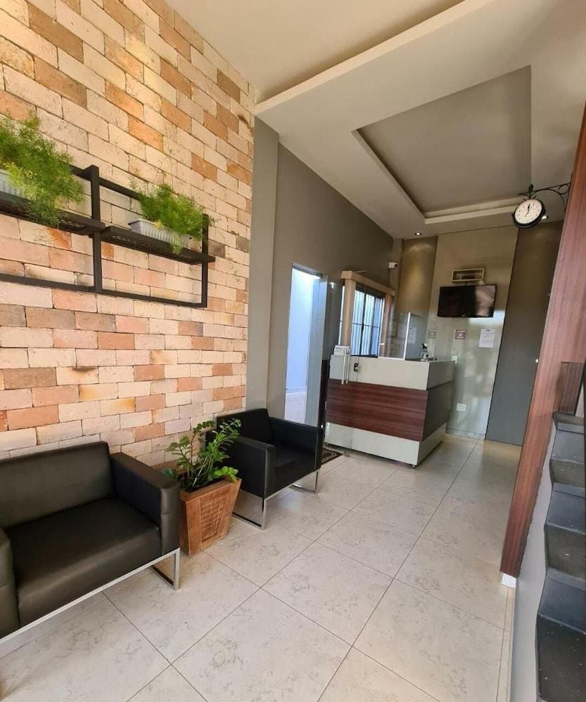 Hotel Cerrado