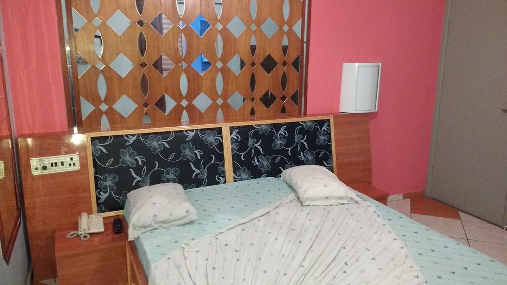 Gold Star Hotel