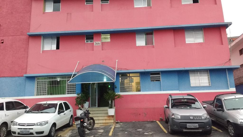 Gold Star Hotel