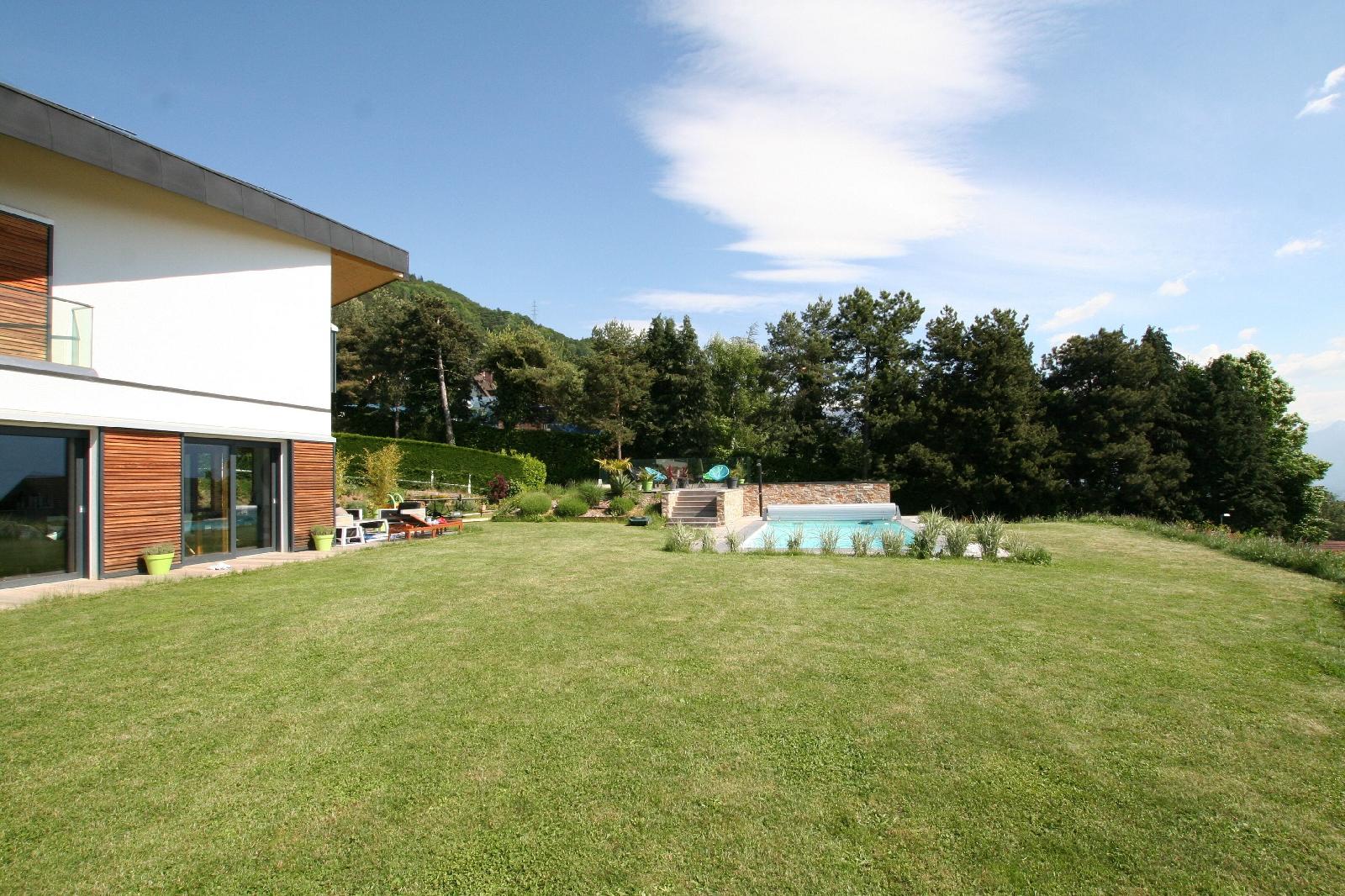 Montreux Holiday Home
