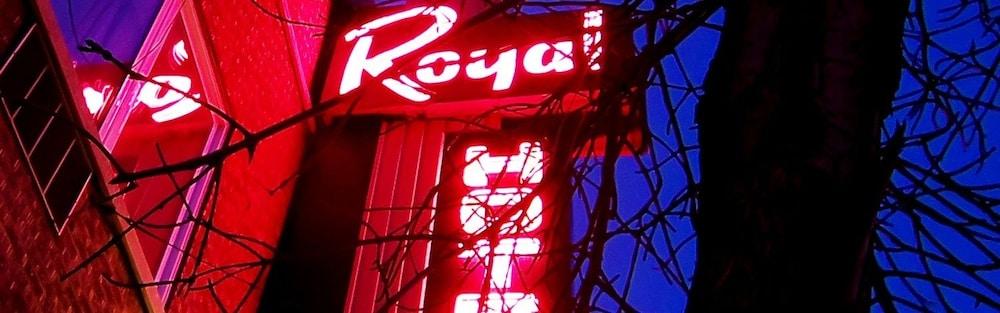 Royal Hotel