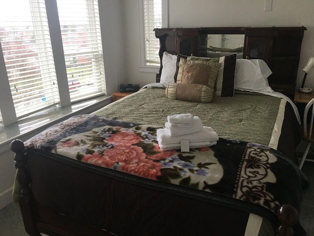 White House Bed and Breakfast