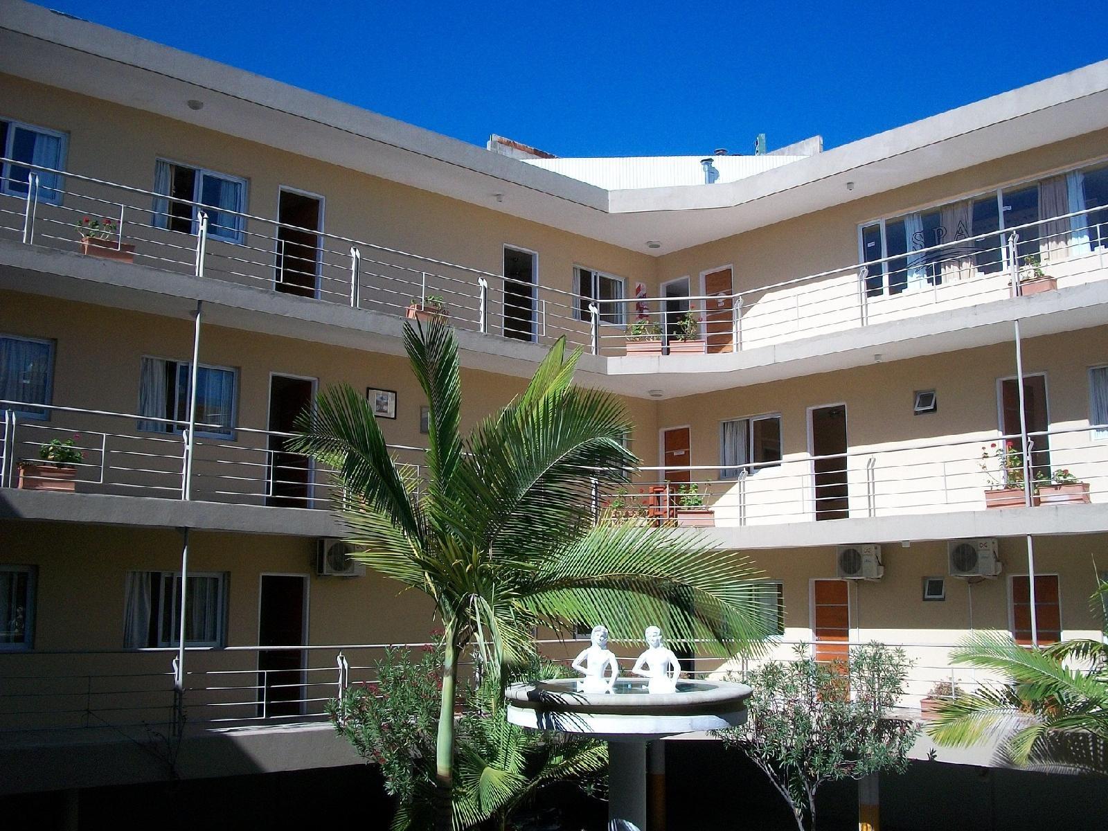 Hotel La Bahia