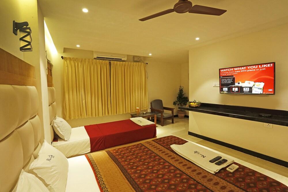 New Cape Hotel