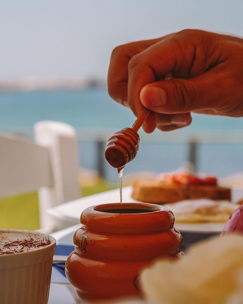 Kyparissia Blue Luxury Rooms & Suites