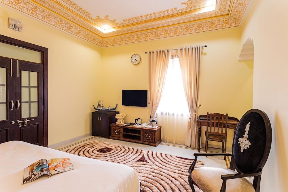 Syna Heritage Hotel