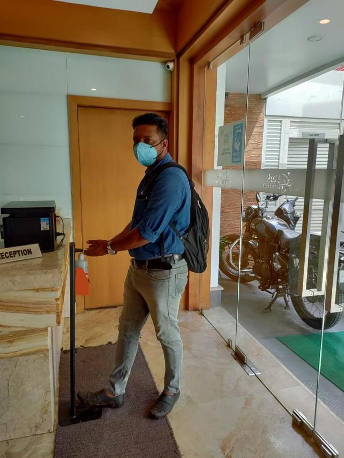 Hotel Park Residency