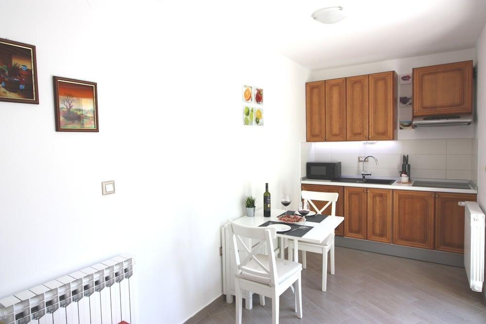 Aurora Apartments