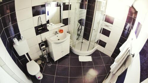Anda Residence