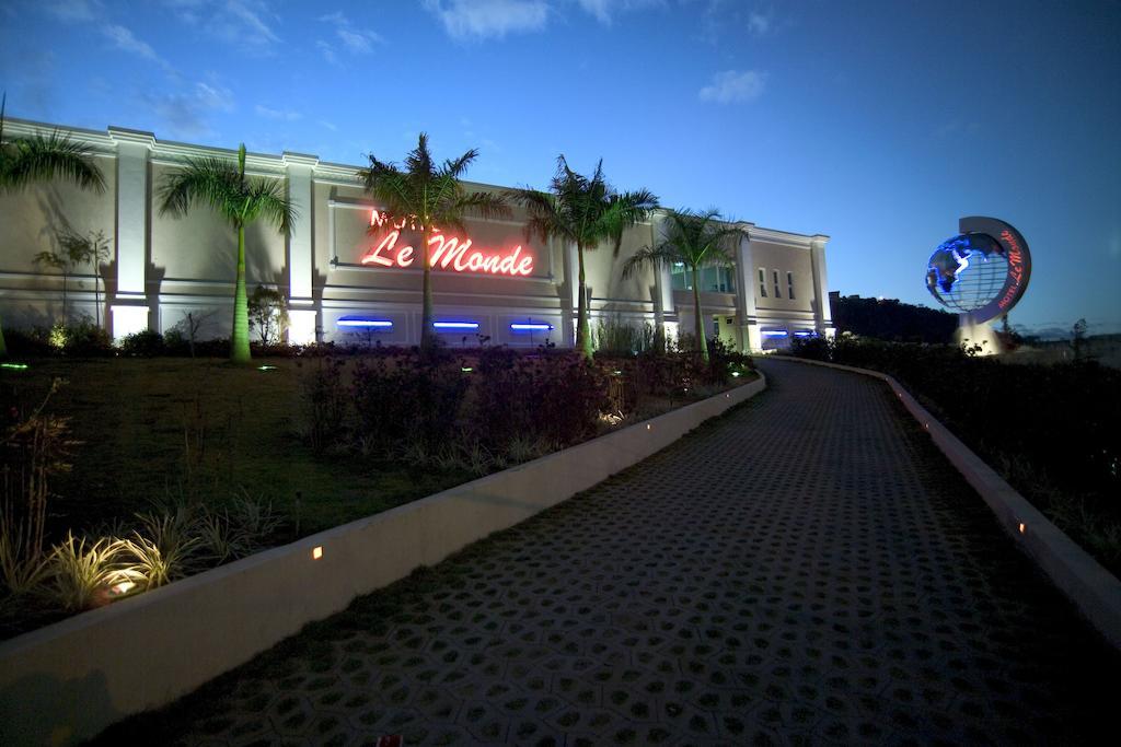 Motel Le Monde