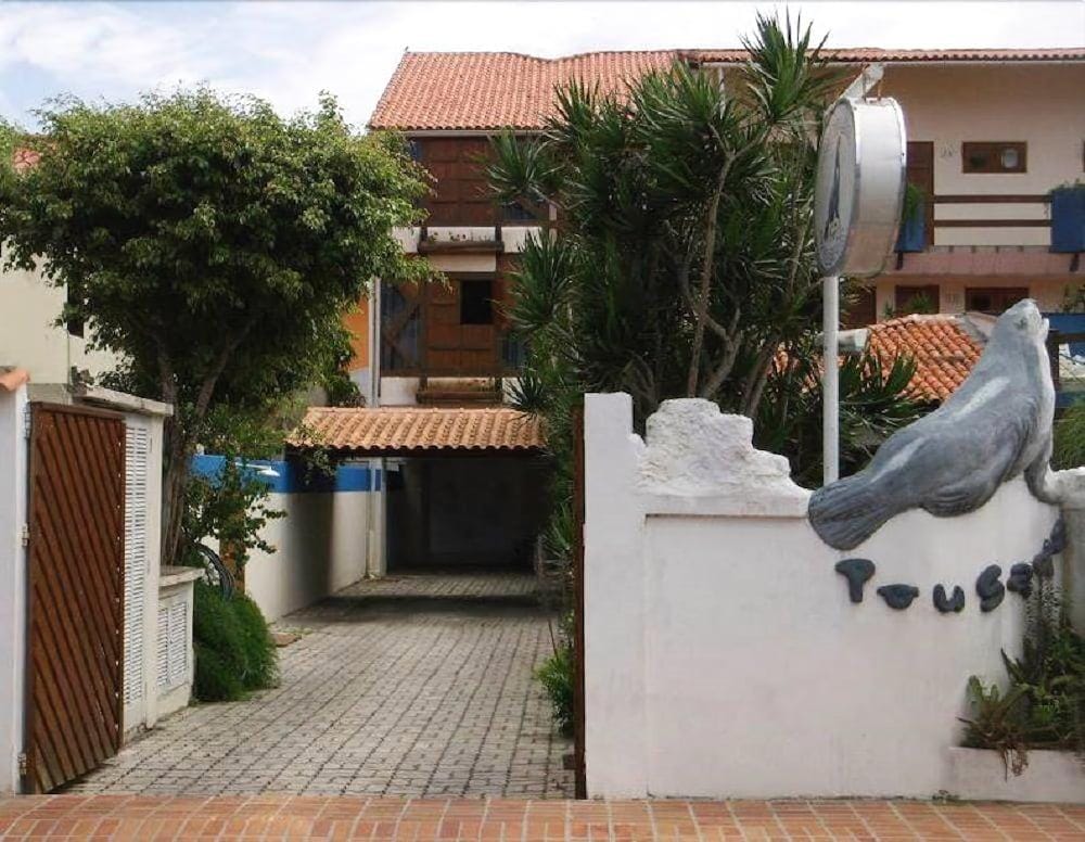 Casa Do Leao Pousada