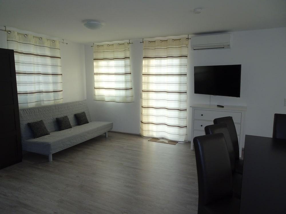 Hilda Apartments