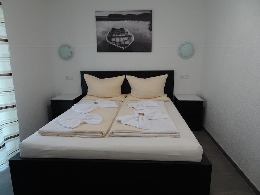 Hilda Apartments