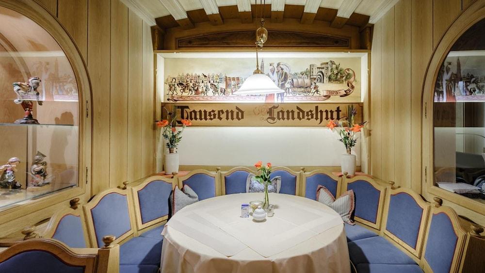 Himmel Landshut Pension - Restaurant - Café