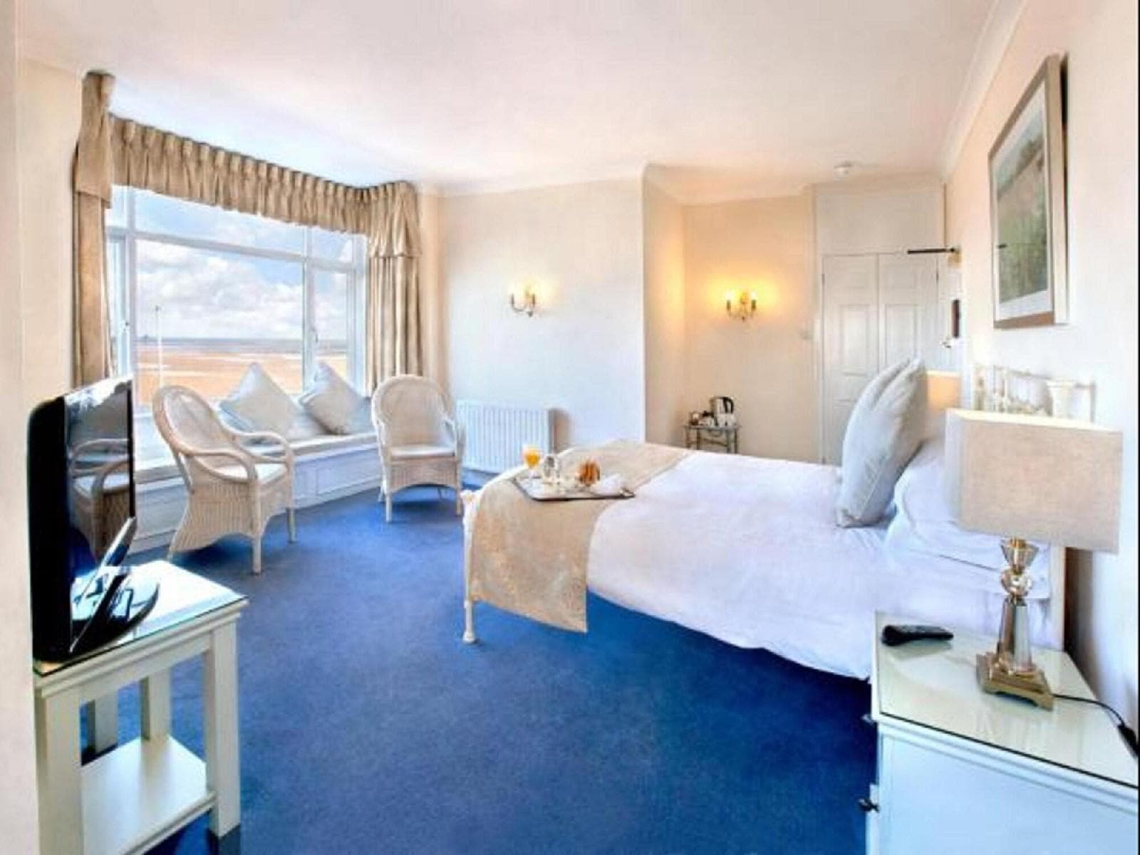 The Kingsway Hotel