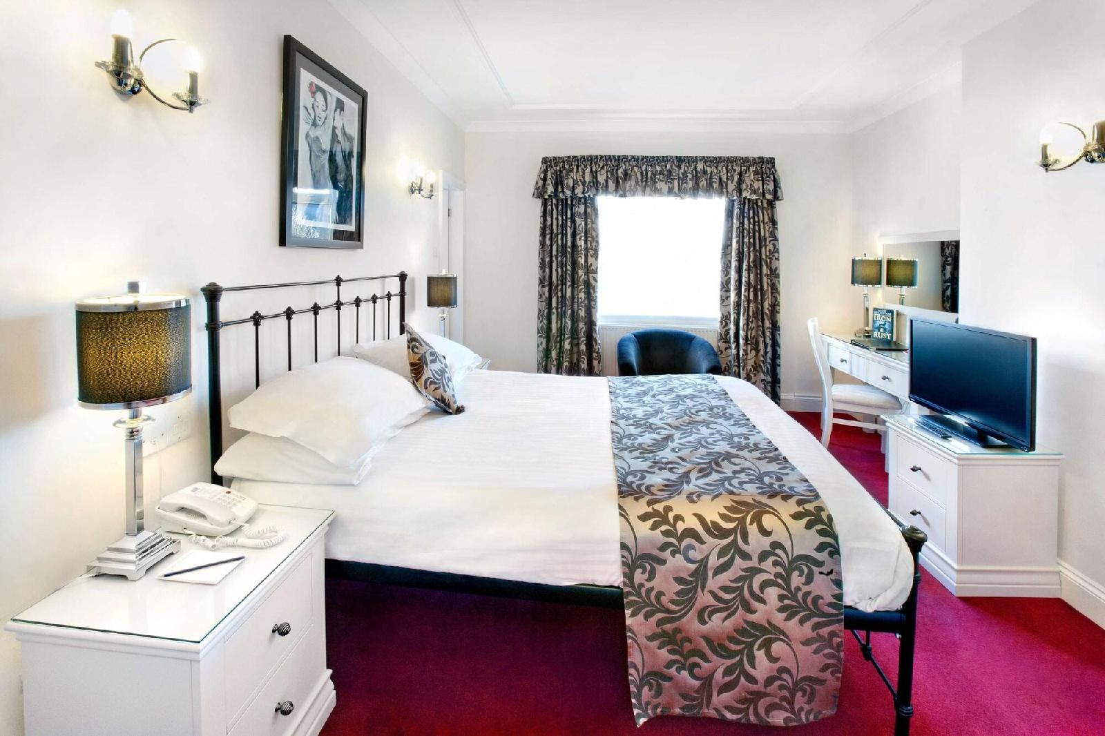 The Kingsway Hotel