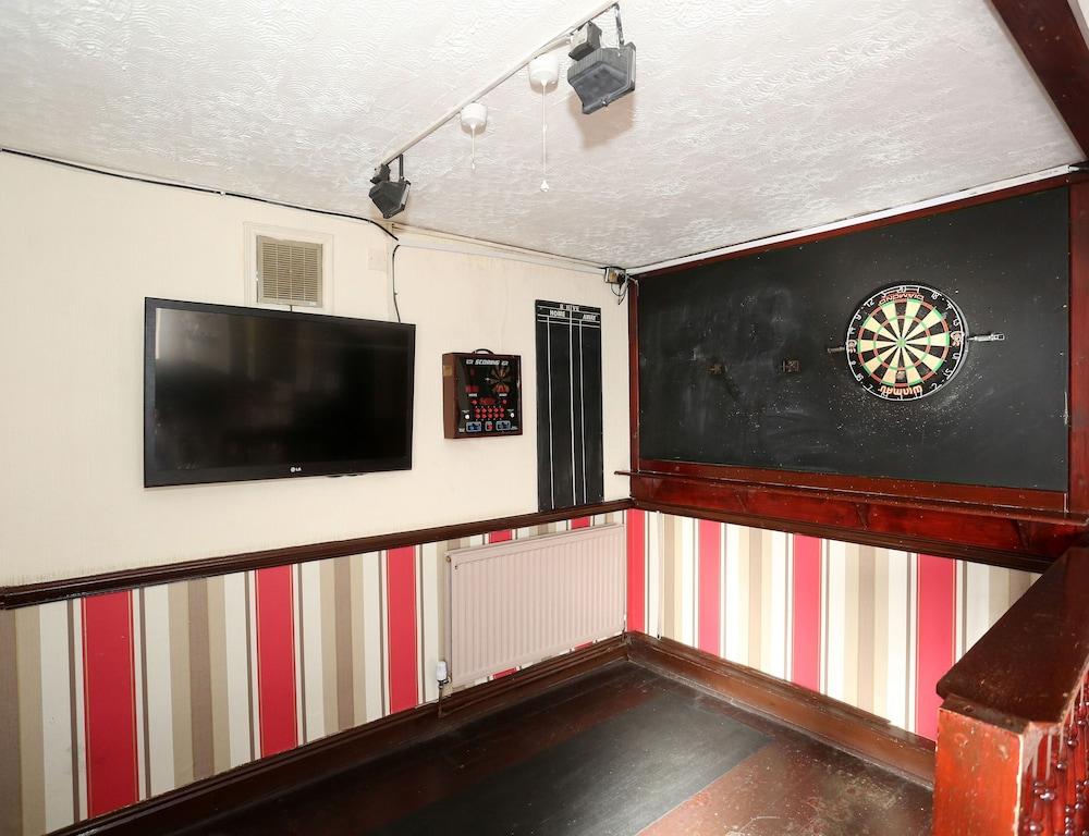 The B'hive Inn