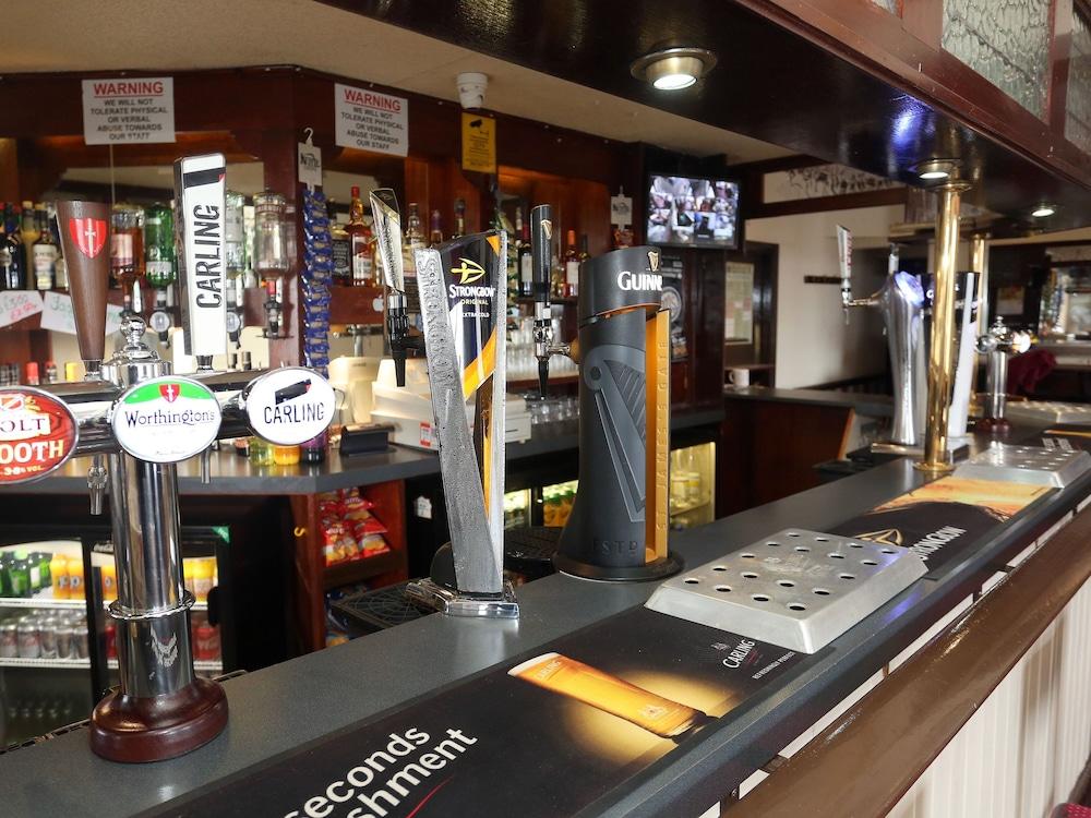 The B'hive Inn