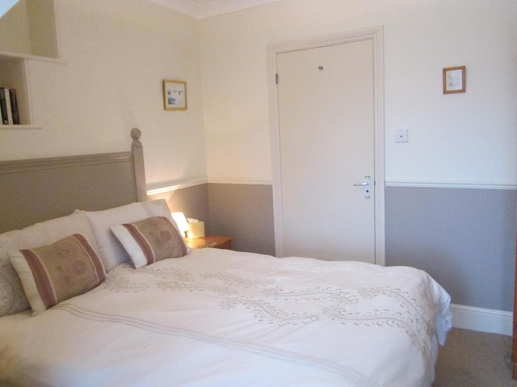 Beach House Bed & Breakfast