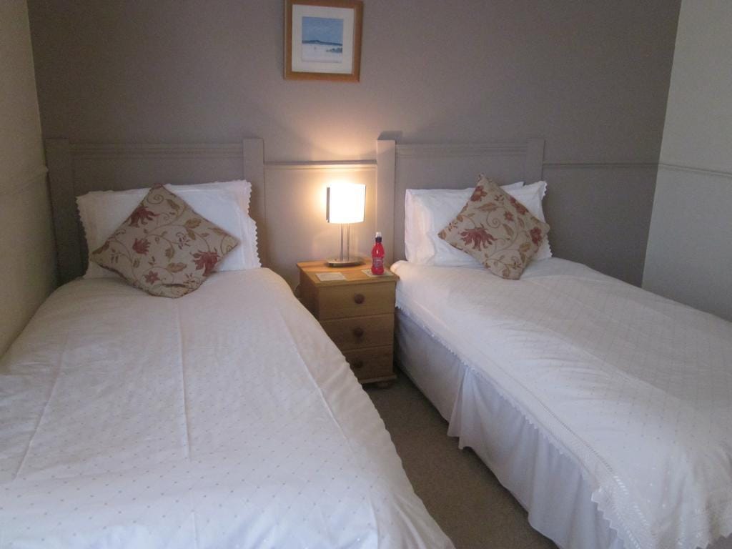 Beach House Bed & Breakfast