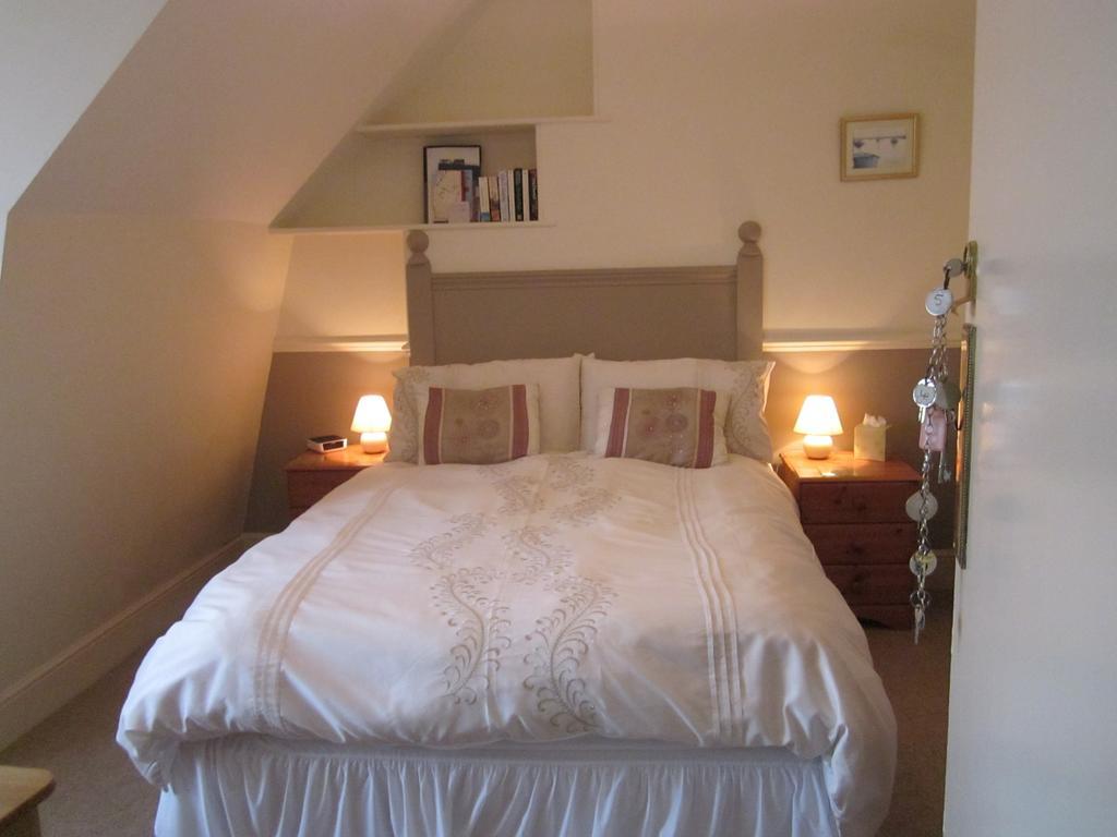 Beach House Bed & Breakfast
