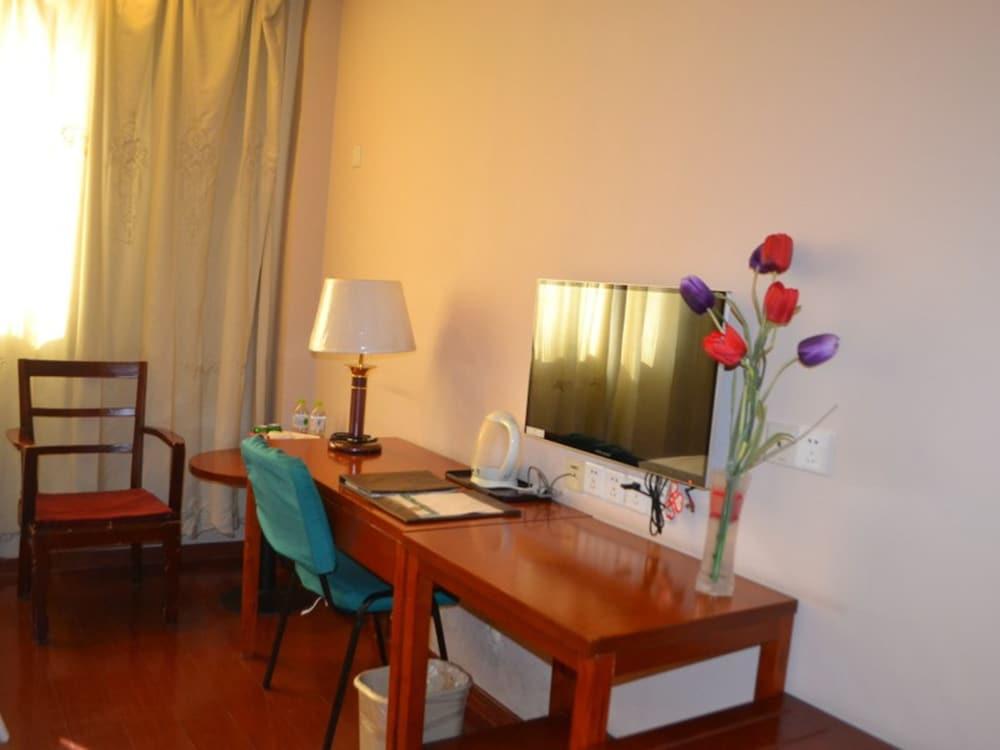 GreenTree Inn Shandong Binzhou Third Huanghe Road Wusi Plaza Express Hotel